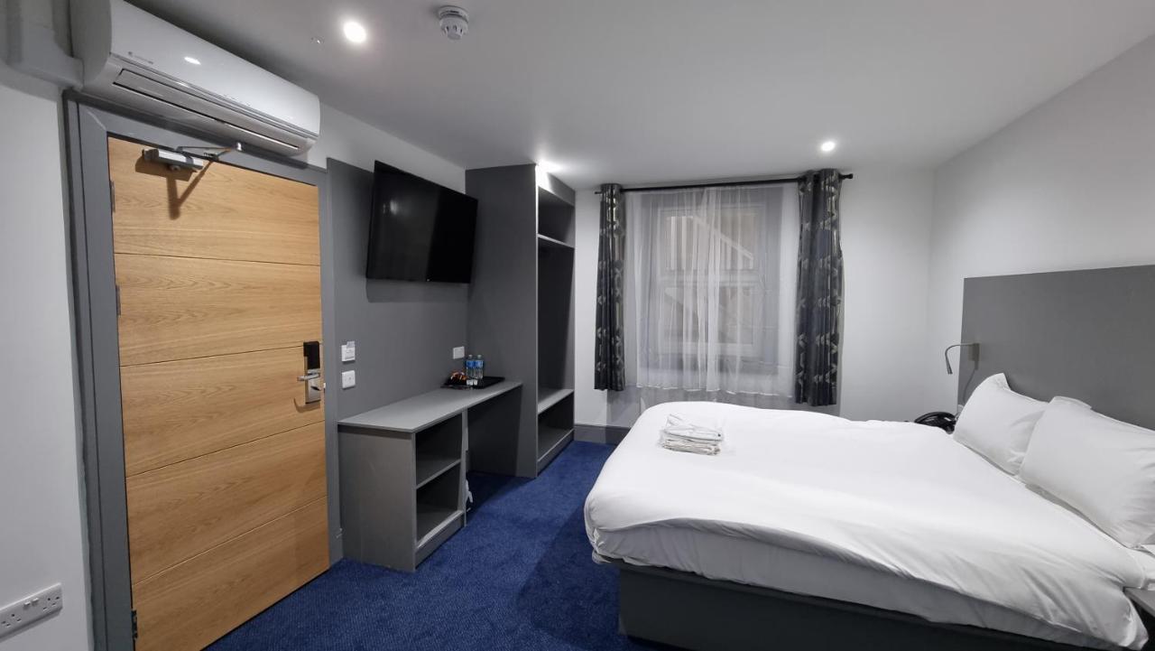 Dreams Hotel - Park View Barking  Dış mekan fotoğraf